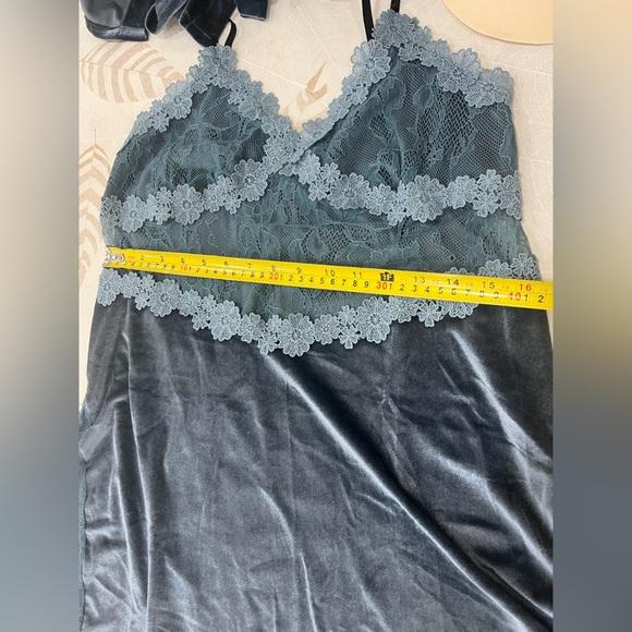 Elegant Blue Lace Trim Robe (2pcs) - Picture 5 of 6